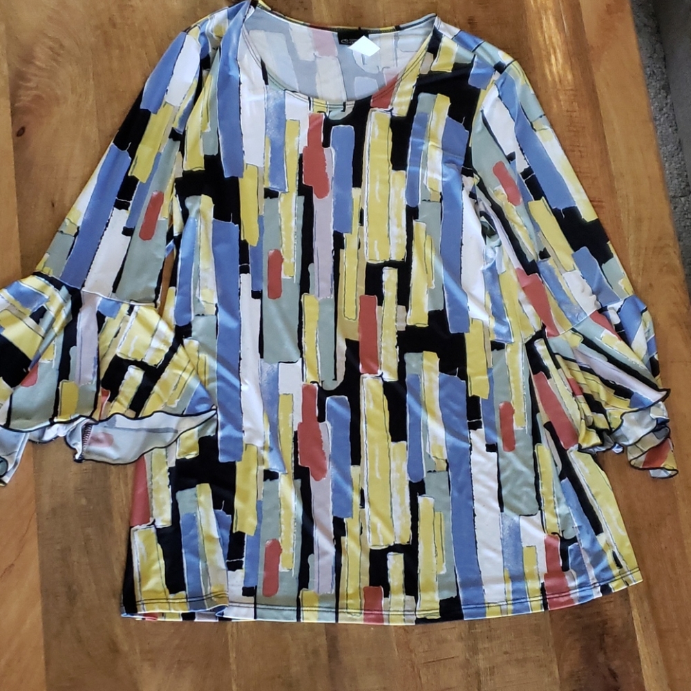 Ladies Caribe tunic sz M 3/4 bell sleeves EUC